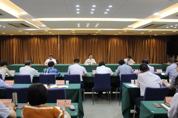 鎮(zhèn)江市食品藥品監(jiān)督管理局最新招聘解析及公告