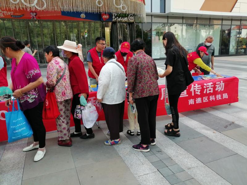 南譙區(qū)人民政府辦公室領(lǐng)導(dǎo)團(tuán)隊(duì)介紹
