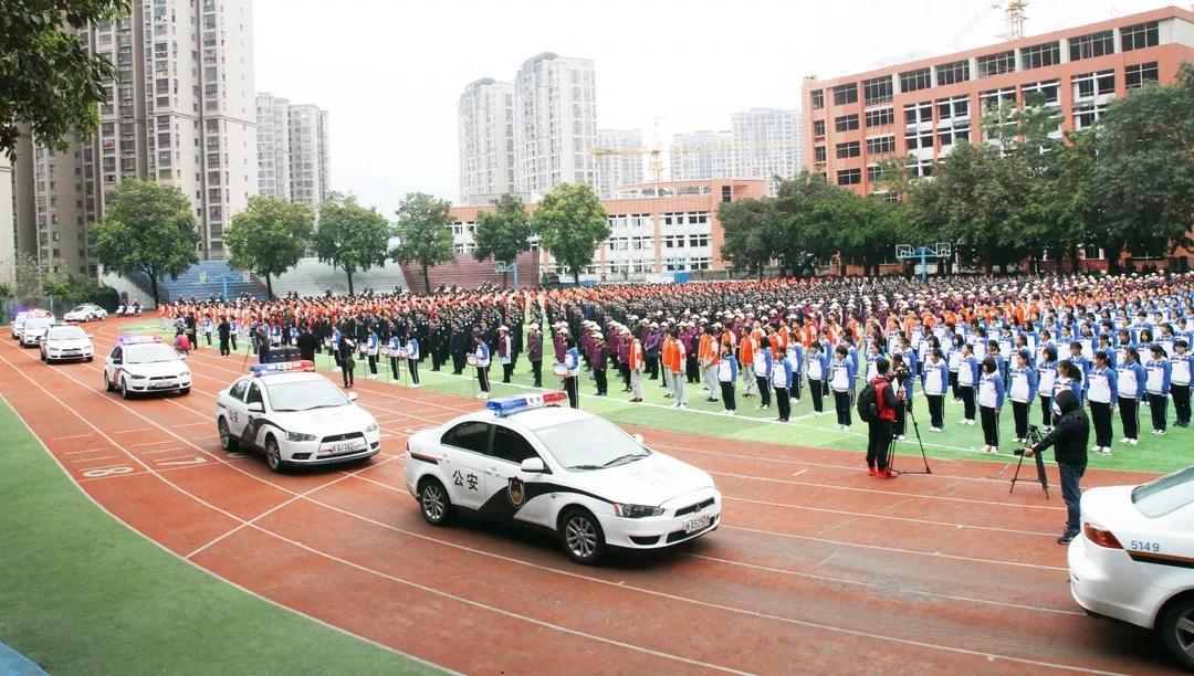 晉安區(qū)交通運輸局領(lǐng)導(dǎo)團(tuán)隊引領(lǐng)變革，共創(chuàng)交通新篇章
